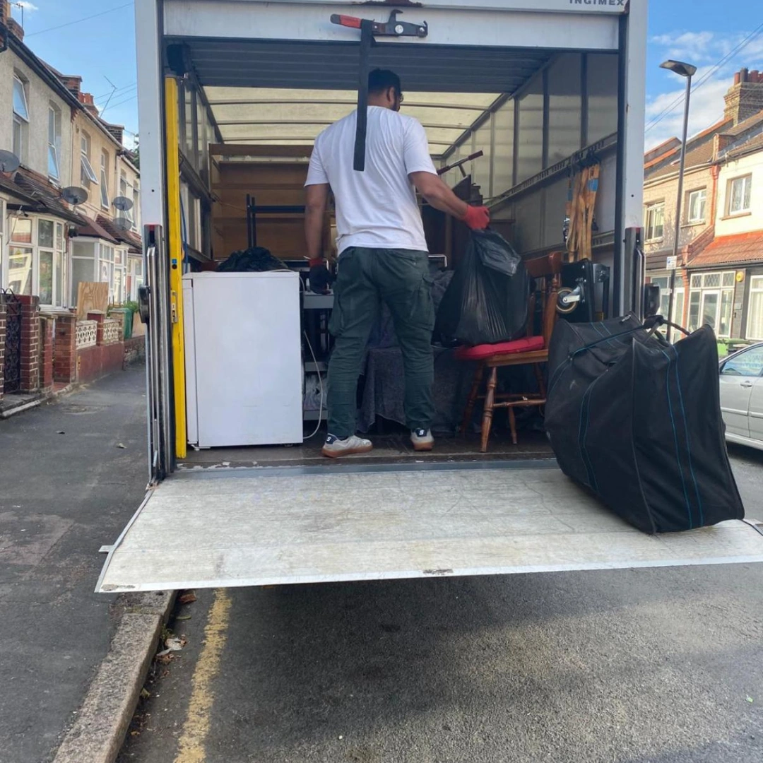 pick and shift removals 15